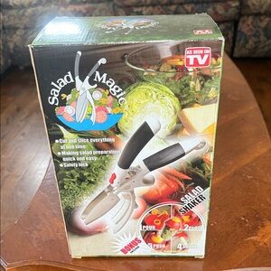 Salad Magic Kitchen Tool with Bonus Salad Shaker New in Box Factory Sealed Taped